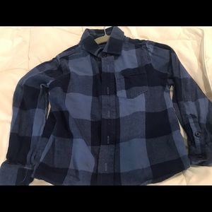 🦄4/$20🦄Boys flannel button-up